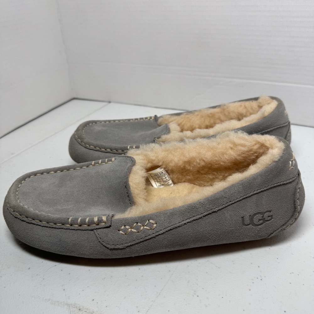 UGG ANSLEY LIGHT GREY GRAY SHEARLING LINED MOCCASIN SHOE US SIZE 9 EUC COZY WARM